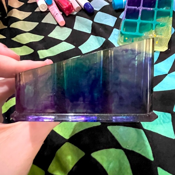 ✨🆕BN Handmade Resin Glittery Green,Blue,& Purple Makeup/Lipstick/Gloss Holder!✨ - Picture 6 of 13